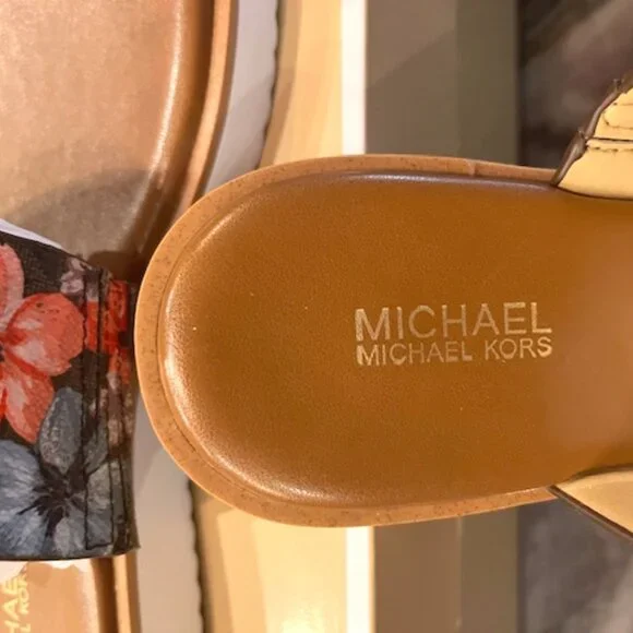 Michael Kors "Tracee" Sandal - BROWN - 7M - Picture 11 of 13